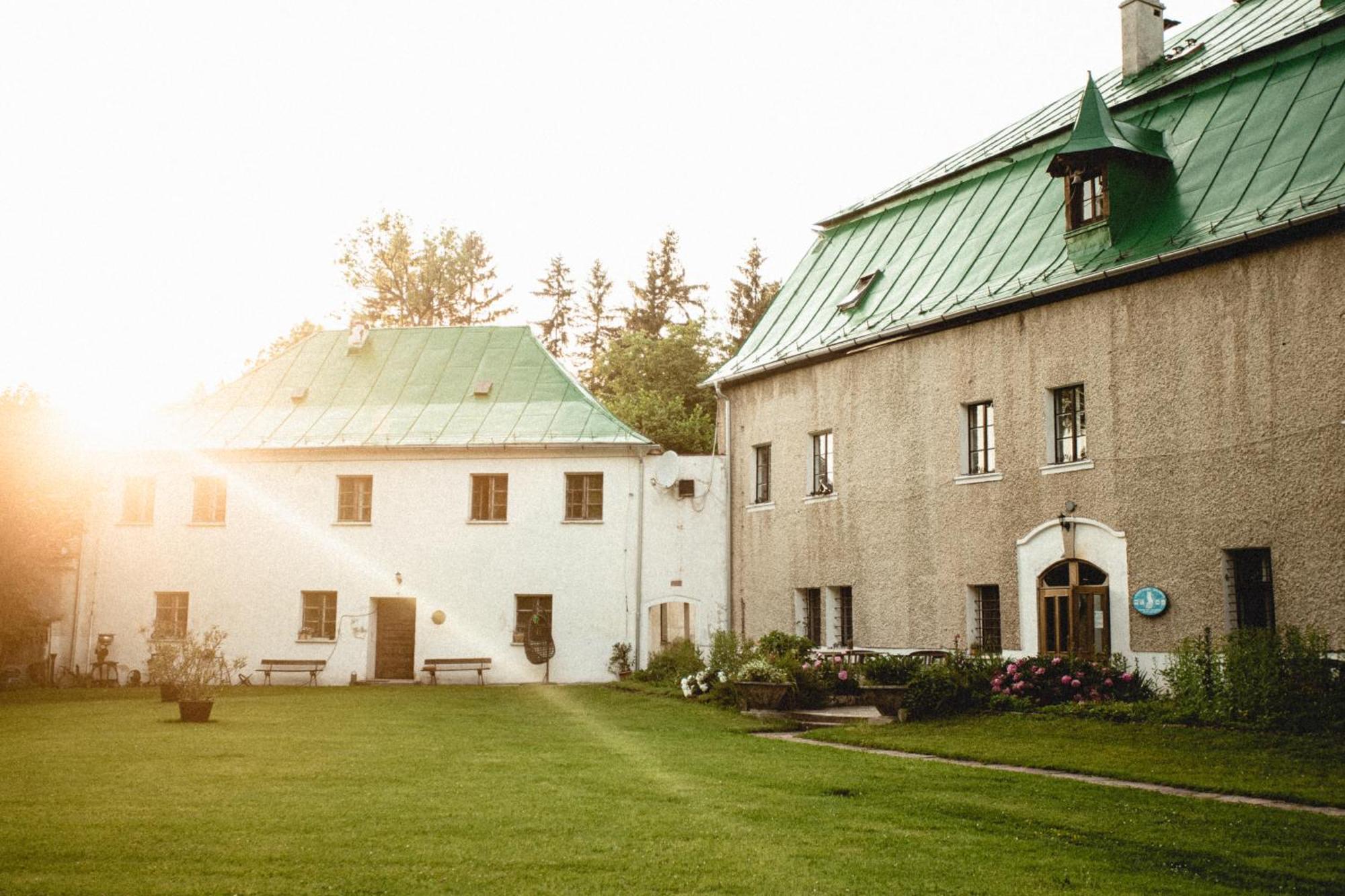 Lesny Dwor W Gorach Sowich Hotel Woliborz Exterior foto